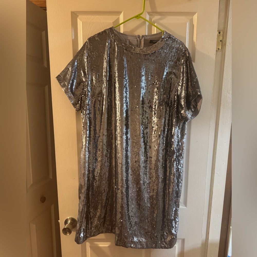 Lauren Ralph Lauren Silver Sequin Short Sleeve Dress